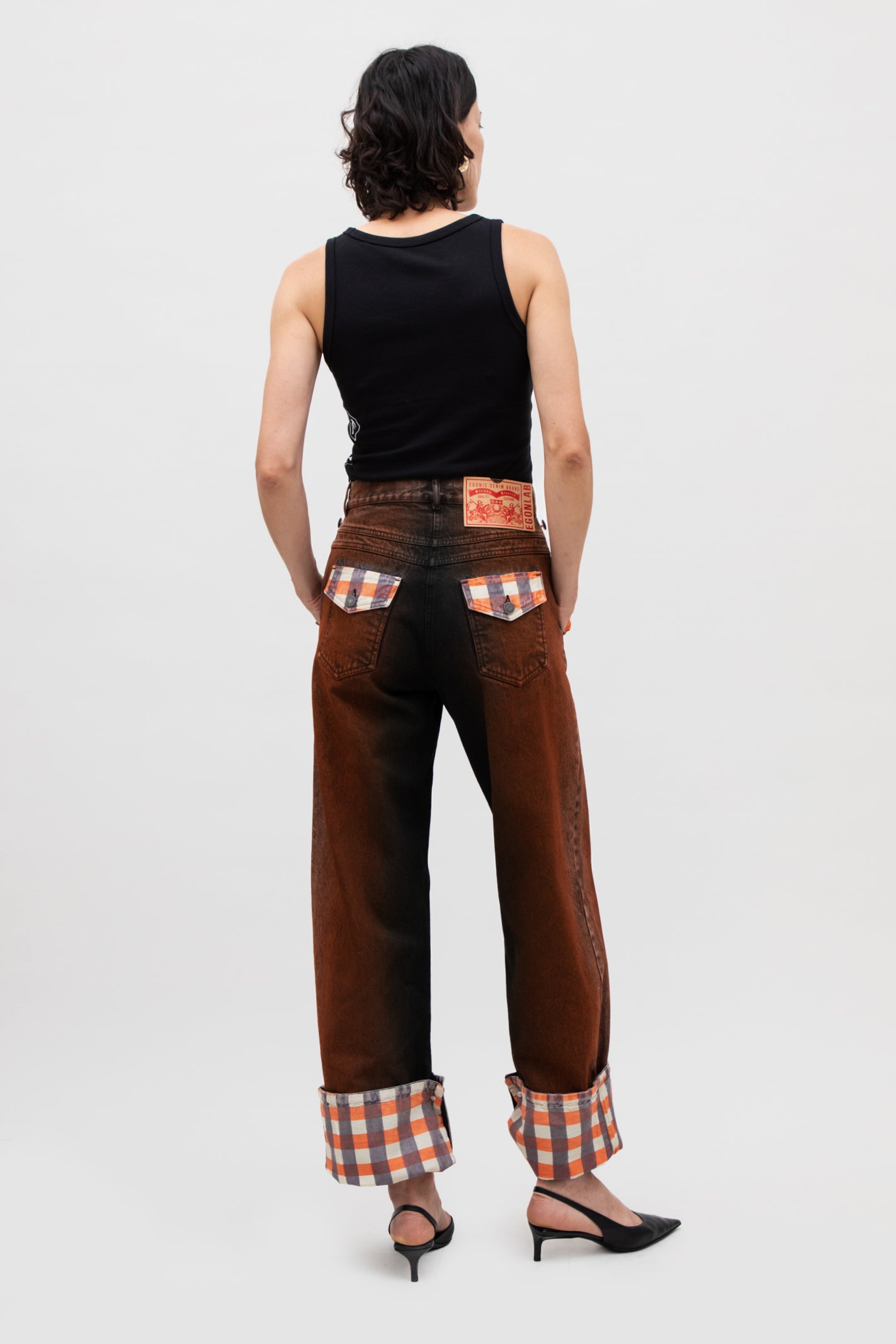 CONTRASTED HEM DENIM