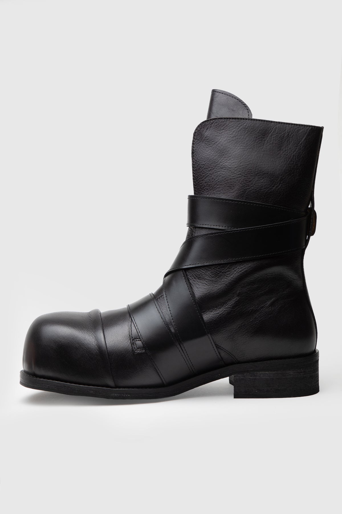 BELT BOOT