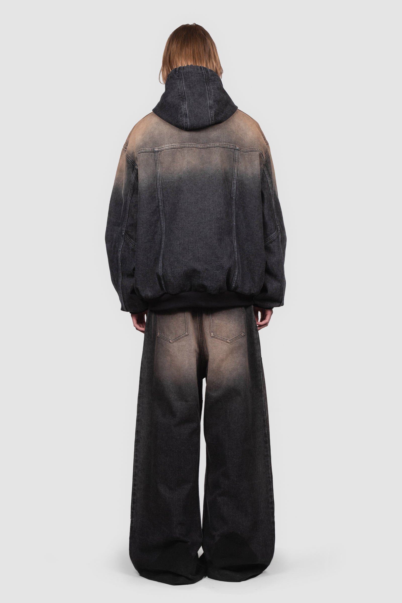 HOODED JACKET