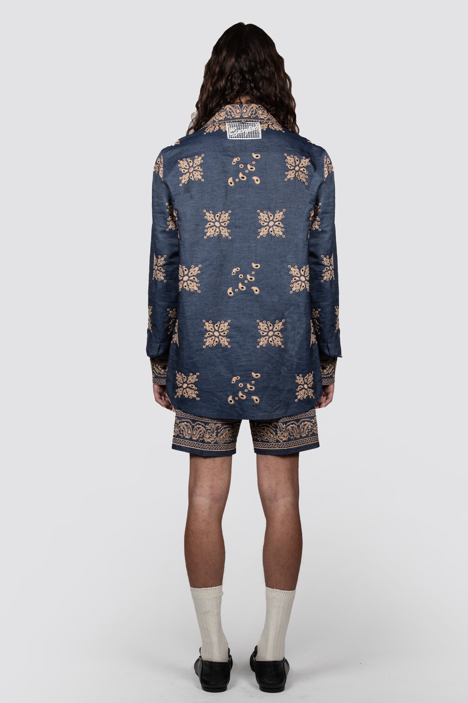 LONGSLEEVE SHIRT